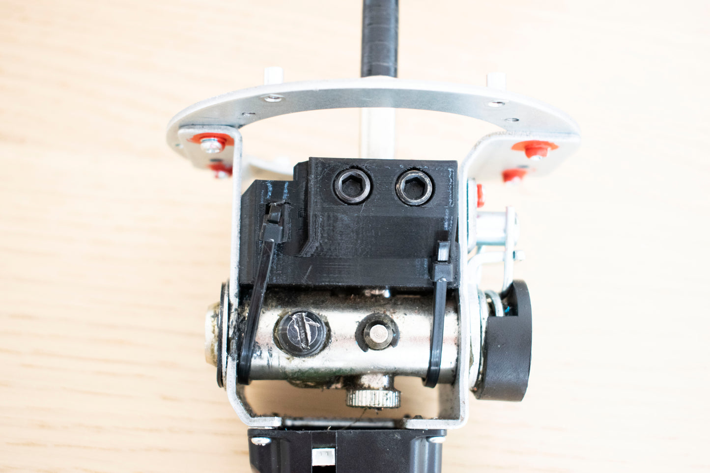 Click MOD V2 pro magnetický TH8A