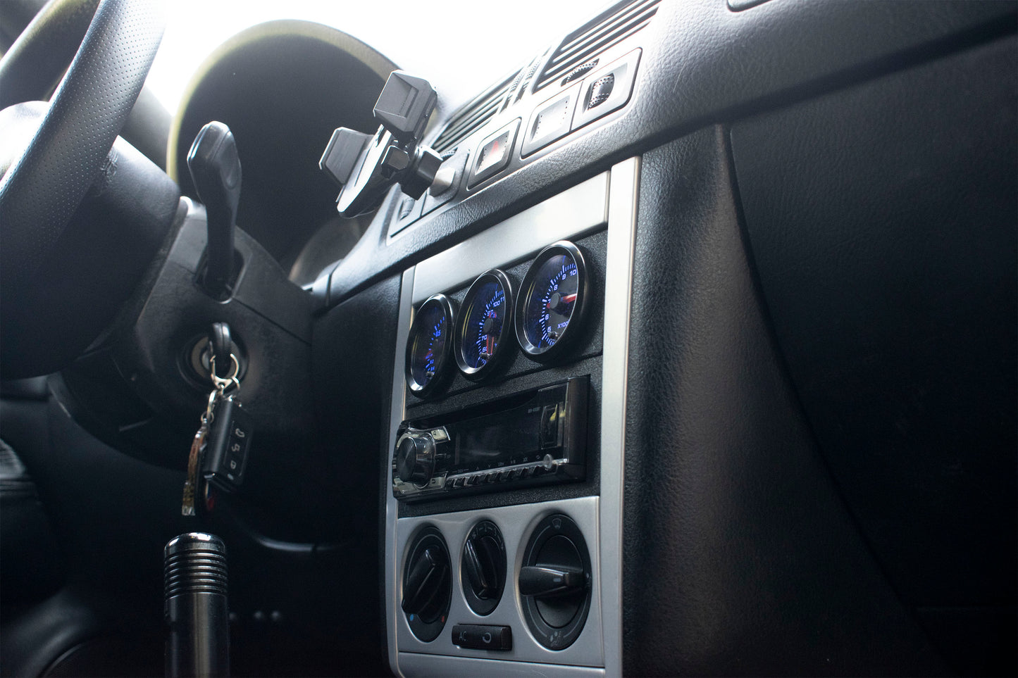 Obudowa zegarów adapter mocowanie na RADIO 52mm do GOLF 4 PASSAT B5 BORA