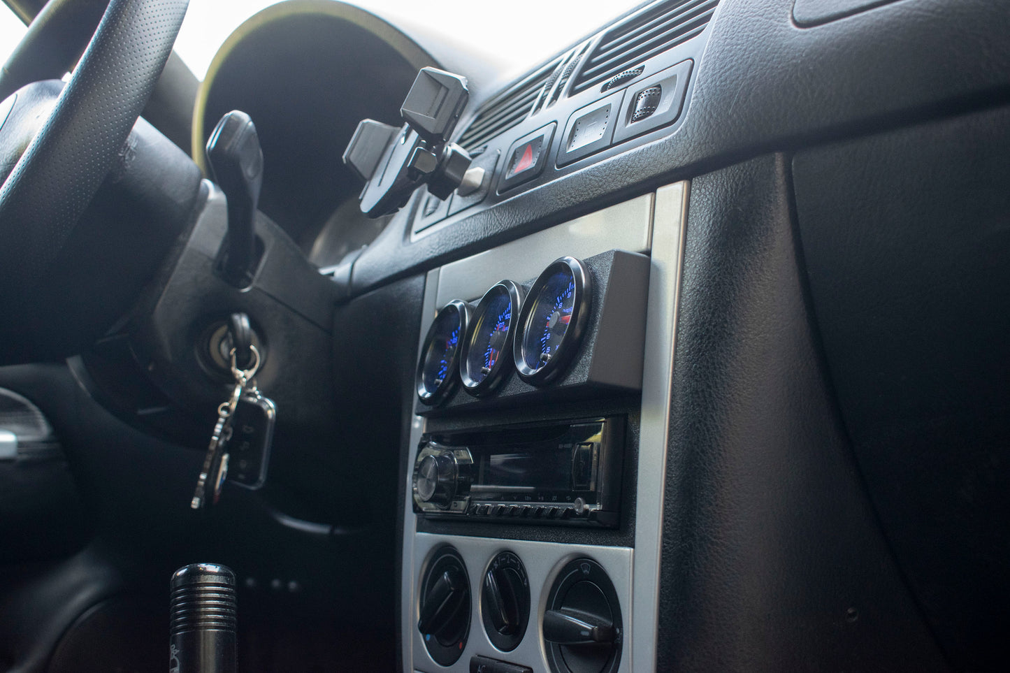 Obudowa zegarów adapter mocowanie na RADIO 52mm do GOLF 4 PASSAT B5 BORA