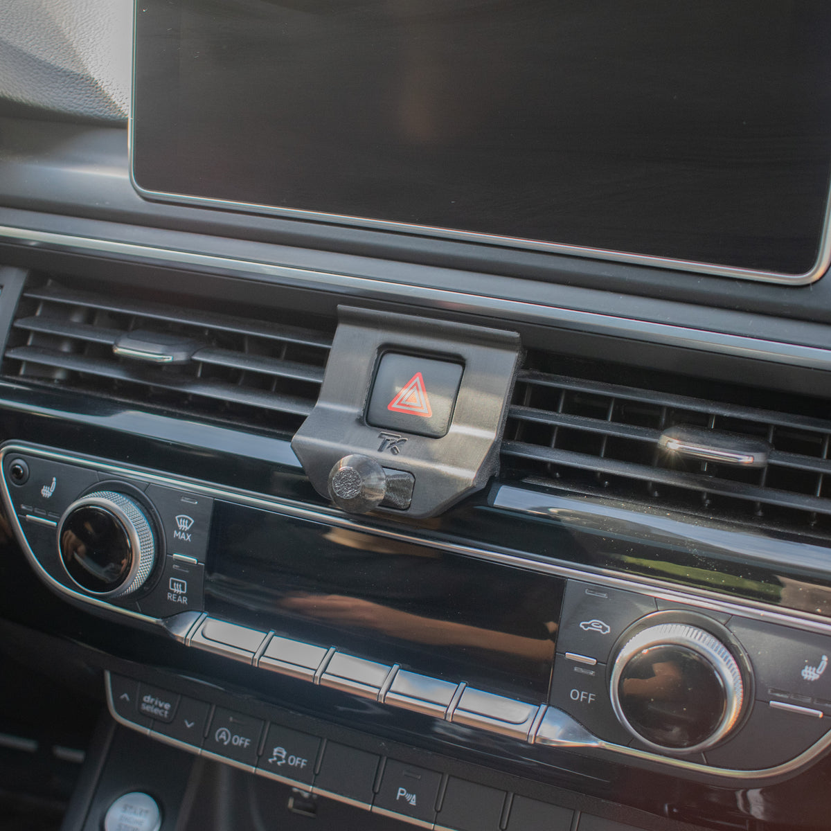Uchwyt na telefon do Audi A4 B9 / A5 F5 2015 - 2024